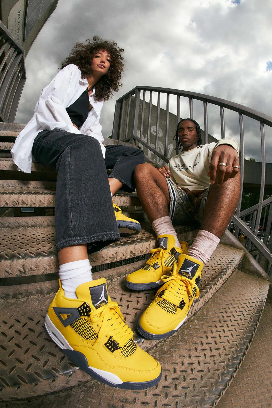 Air Jordan 4 Tour Yellow - Lightning - EMS